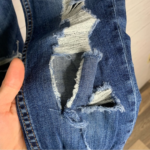 Hudson Tally Crop Distressed Skinny Jeans - Picture 2 of 8